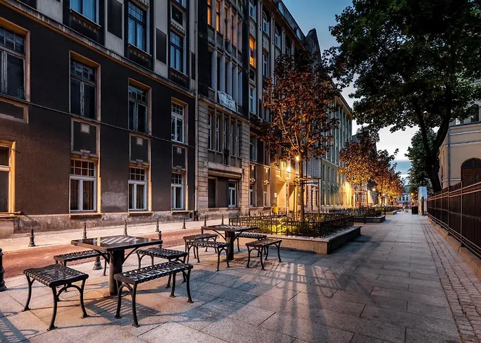 Cozy Apartment On Piramowicza